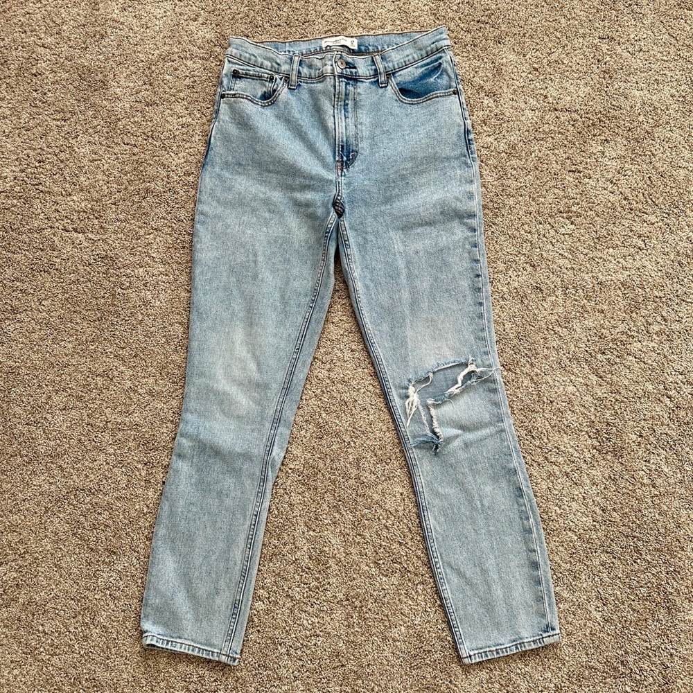 Abercrombie & Fitch high rise skinny jean, size 28L